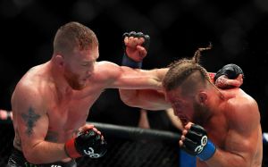 Джастин Гэтжи перечислил бойцов, которые отказались драться с ним на UFC 313: "Респект Физиеву"