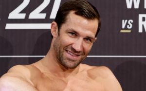 Люк Рокхолд обратился с ультиматумом к UFC