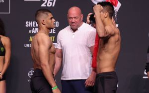 Видео боя Казула Варгас - Ронг Жу UFC 261