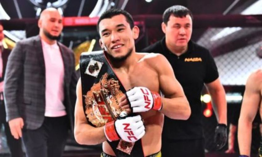 Небитый чемпион из Казахстана выбирает Bellator