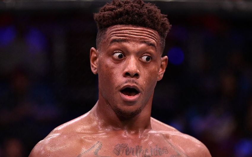 Хилл выбыл на длительный срок и оставил чемпионский пояс UFC вакантным