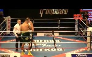 Видео боя Максим Власов нокаутировал Карлоса Насименто