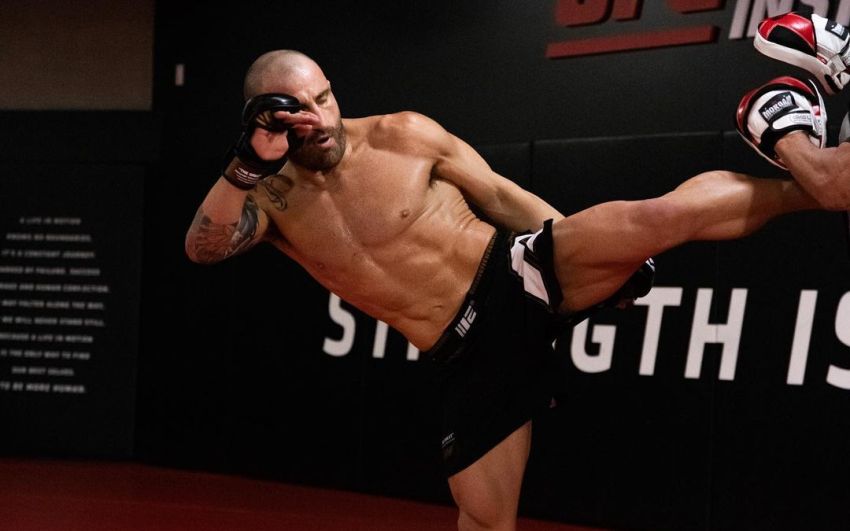 Александр Волкановски показал актуальную форму перед боем с Ортегой на UFC 266