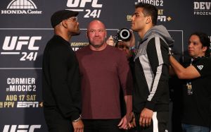 Видео боя Йоэль Ромеро - Пауло Коста на UFC 241