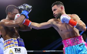 Робейси Рамирес перебоксировал Исаака Догбо и стал чемпионом WBO в полулегком весе