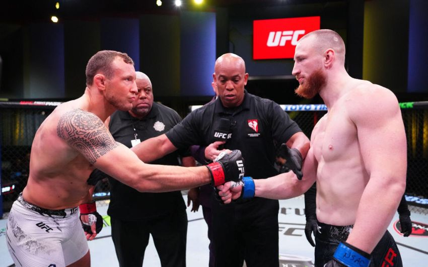 Джек Херманссон на опыте прошел Джозефа Пайфера на UFC Fight Night 236