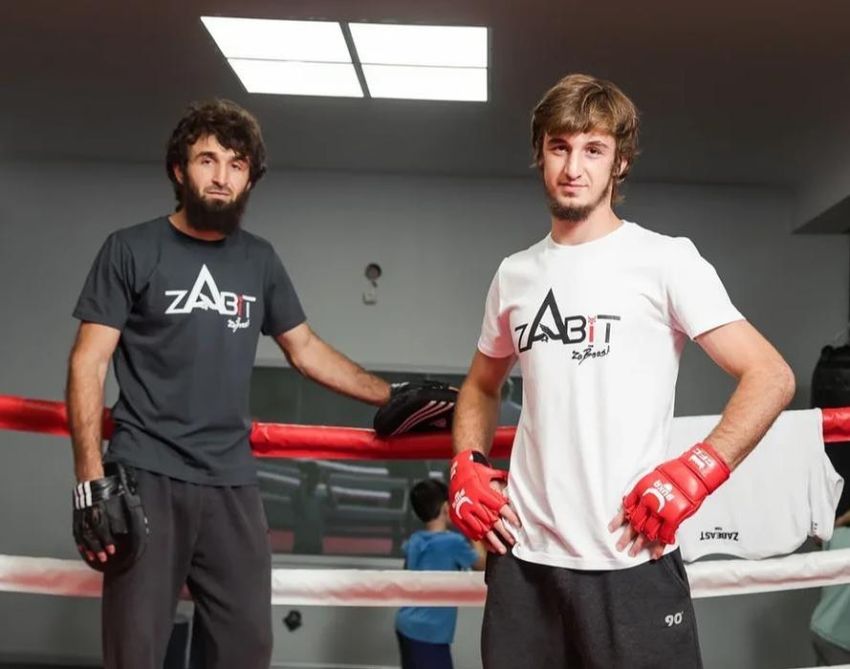 Забит Магомедшарипов прокомментировал подписание брата Хасана в Bellator