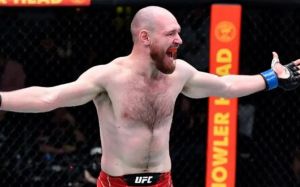 Вячеслав Борщев финишировал американца Буша в дебюте на UFC on ESPN 32