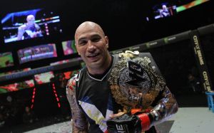 ONE FC Conquest of Champions: Брендон Вера нокаутировал Мауро Серилли