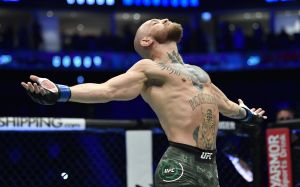 Фото с турнира UFC 257
