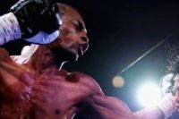 Гусман взял титул IBF, обеспечив Ваке несколько нокдаунов