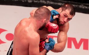 Александр Шлеменко поставил под сомнение победу Анатолия Токова на Bellator 269: "Я бы отдал победу Давлатмуродову"