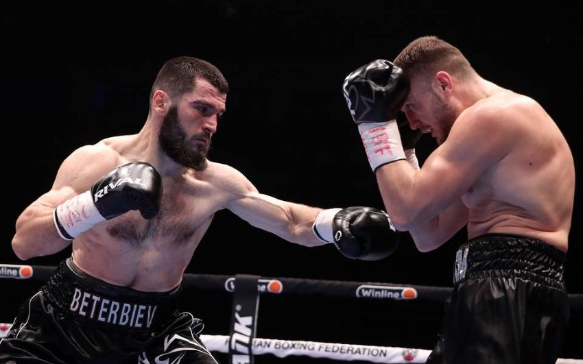 Максим Власов - о выступлении Бетербиева в бою с Дайнесом: "В таком возрасте точно нельзя делать такие большие перерывы"
