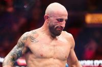 Алекс Волкановски назвал двух бойцов, которые заслуживают подраться с ним больше, чем Лопес
