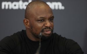 Промоутер Валлина согласен с WBC в вопросе гонорара по бою Фьюри - Уайт