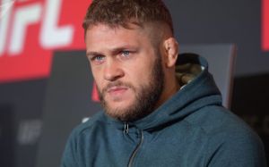 Рафаэль Физиев: "Я не думаю о титуле, моя цель в UFC – получать бонусы"