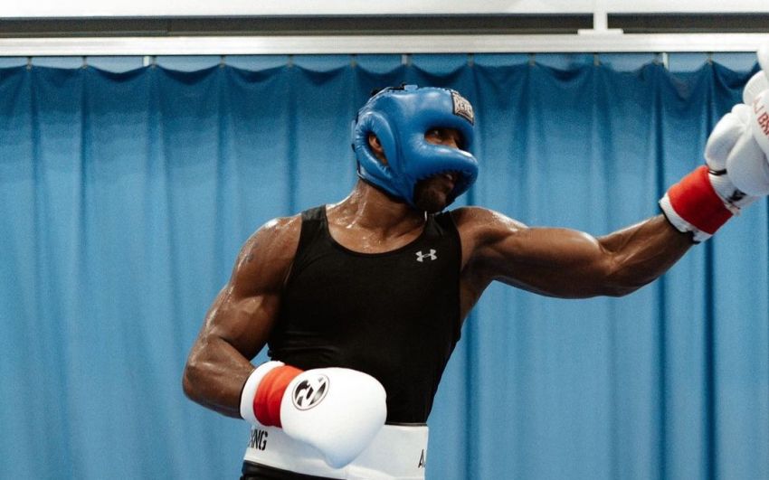 Энтони Джошуа показал актуальную форму за неделю до мегабоя с Усиком