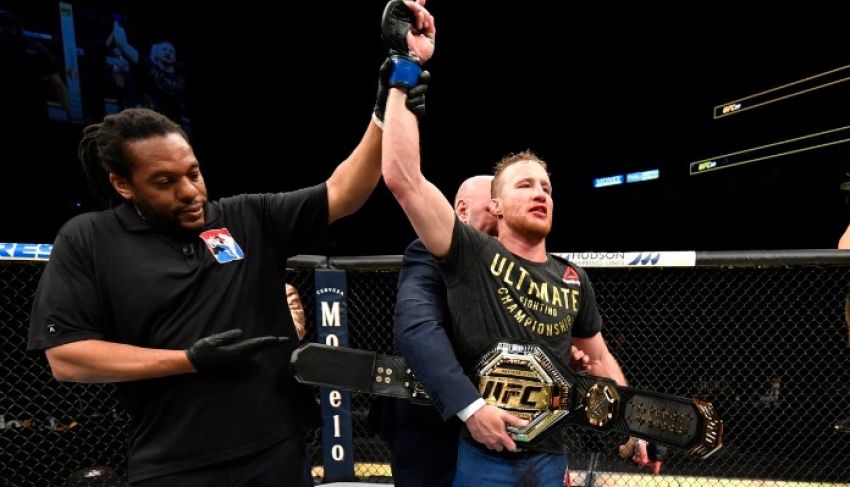 Джастин Гэтжи: "UFC превратило чемпионский пояс в посмешище"