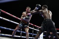 Джошуа Буатси спорно победил Зака Паркера