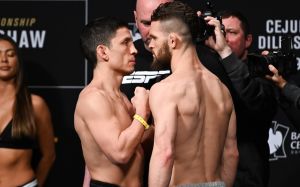 Видео боя Джозеф Бенавидез - Дастин Ортиз UFC Fight Night 143