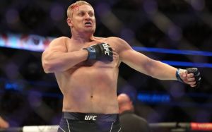 Олейник оценил шансы Павловича выиграть титул UFC