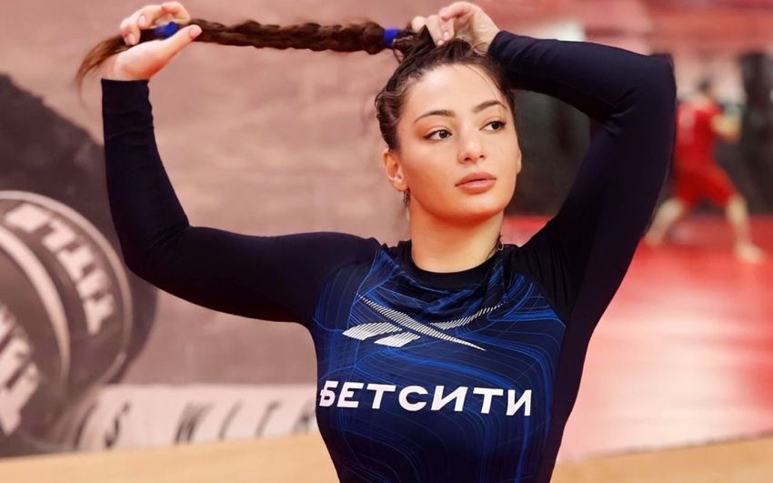 Алджамейн Стерлинг вспомнил, как Лиана Джоджуа жила у него дома: "Она классная, скромная"