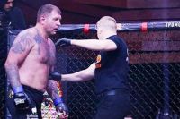 Тренер Артема Тарасова: "Дацик просто снесет Емельяненко, а Харитонов вообще по нему пройдется"