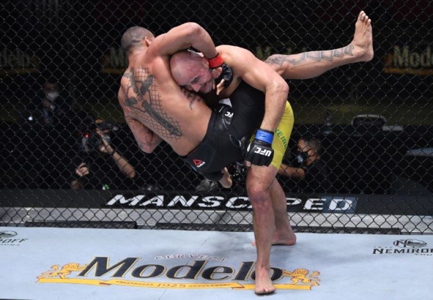 Ян Блахович отреагировал на победу Тейшейры над Сантосом на UFC on ESPN+ 40