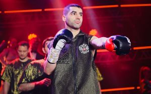 Михаил Алоян подерется за временный титул WBA, известны соперник и дата