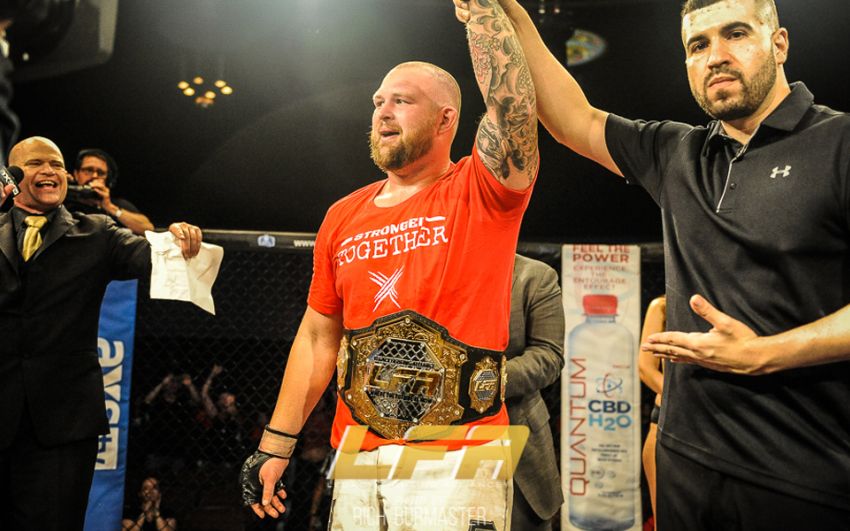 Экс-чемпион LFA в тяжелом весе дебютирует на мартовском турнире UFC