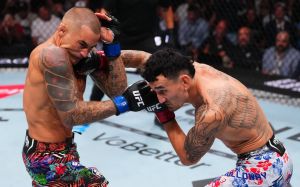 Макс Холлоуэй победил Дастина Порье в главном событии UFC 318