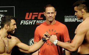 Видео боя Антонио Арройо - Андре Муньис UFC Fight Night 164