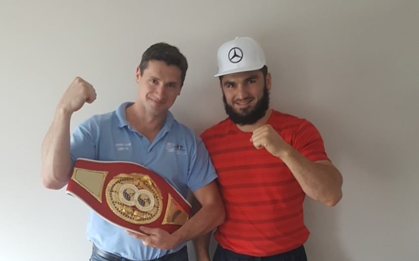 Новость о том, что Бетербиев подписал контракт с Top Rank — утка