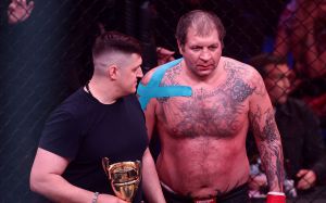 Бывший менеджер Александра Емельяненко хочет подраться с ним на RCC 21: "Такого поединка в мировой истории не было"