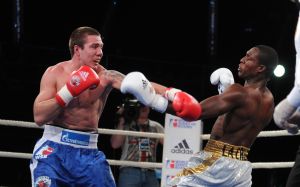 Чемпион Европы по боксу Иванов избил в поезде партнера по команде
