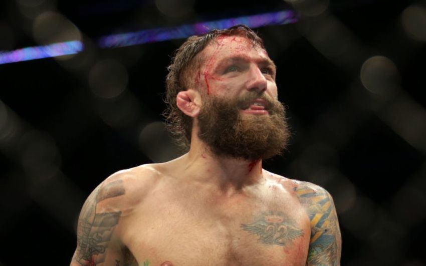 Майкл Кьеса сломал нос накануне поединка с Рафаэлем Дос Аньосом на UFC Fight Night 166