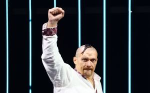 Тренер Усика предсказал, кто станет абсолютным чемпионом мира в супертяжелом весе после ухода Александра