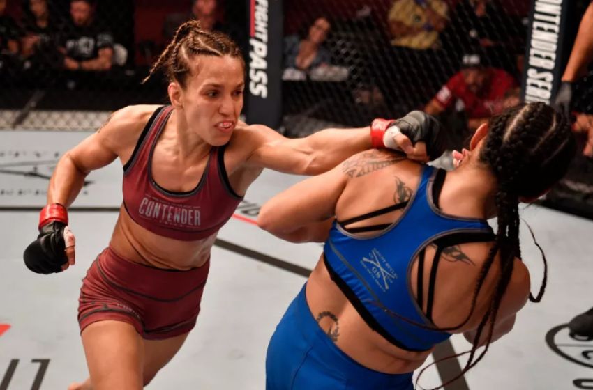 Антонина Шевченко стала бойцом UFC, победив американку Джеймилин Ньеверу