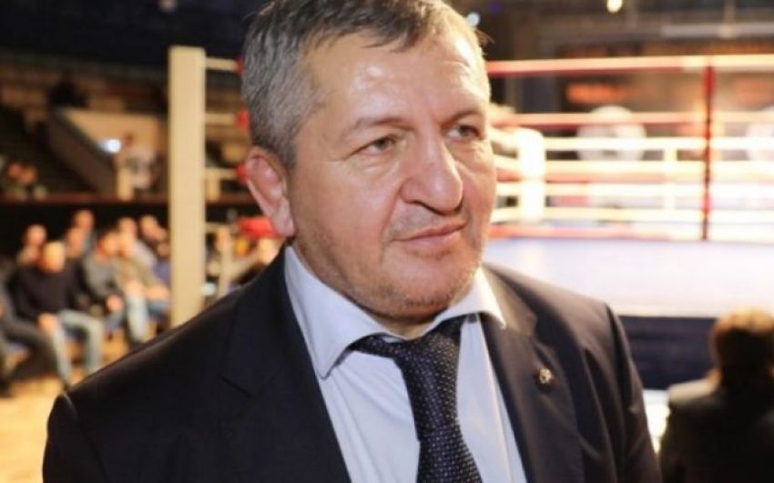 Камил Гаджиев считает Абдулманапа Нурмагомедова главным героем UFC 242