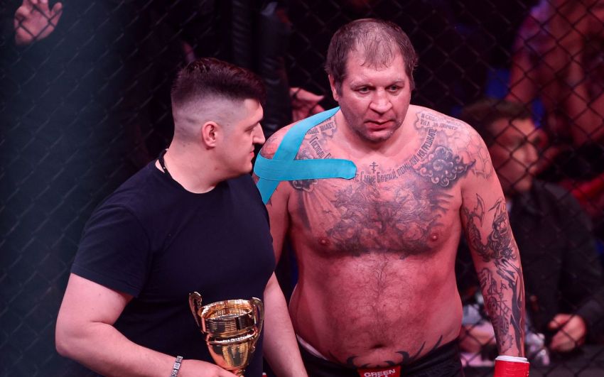 Бывший менеджер Александра Емельяненко хочет подраться с ним на RCC 21: "Такого поединка в мировой истории не было"