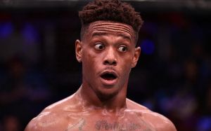 Хилл выбыл на длительный срок и оставил чемпионский пояс UFC вакантным