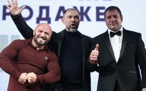 Бой Александр Емельяненко - Магомед Исмаилов перенесен на 24 июля