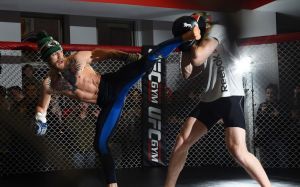 Конор МакГрегор отказался от съемок в кино, ради подготовки к UFC 200