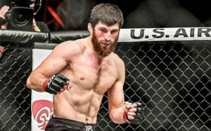 Бывший боец UFC рассказал, насколько сложно спарринговать с Анкалаевым