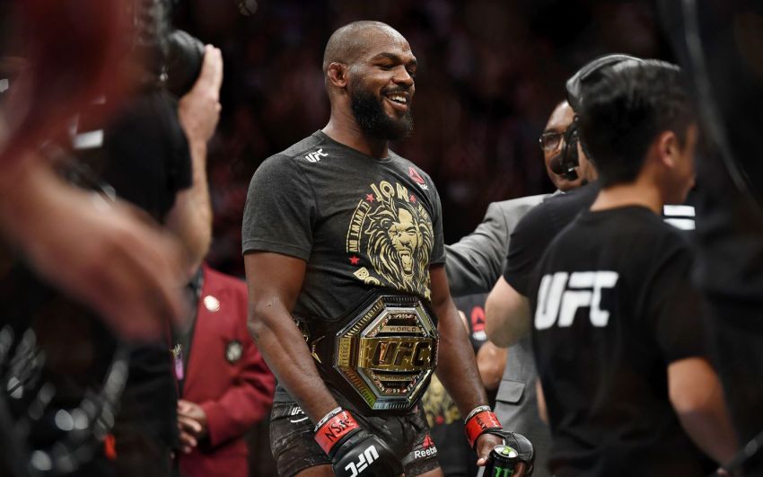 Комментатор UFC объяснил, почему недоволен чемпионством Джона Джонса