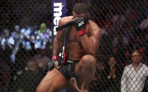Результаты турнира UFC 228
