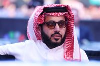 Турки Аль аш-Шейх озвучил имена бойцов, которых хочет увидеть в андеркарде поединка Альварес - Кроуфорд