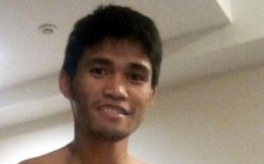 Тапалес взял пояс WBO, забив чемпиона Сингью после своего нокдауна 