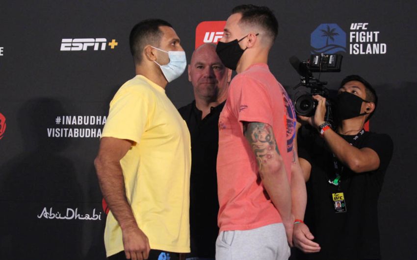 Видео боя Клаудио Сильва - Джеймс Краузе UFC on ESPN+ 38
