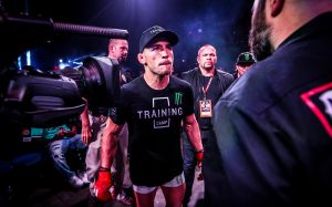Промоушен Bellator не желает отпускать Майкла Чендлера